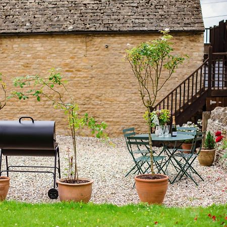 Hayloft At Newbarn Farm Villa Chipping Norton Dış mekan fotoğraf